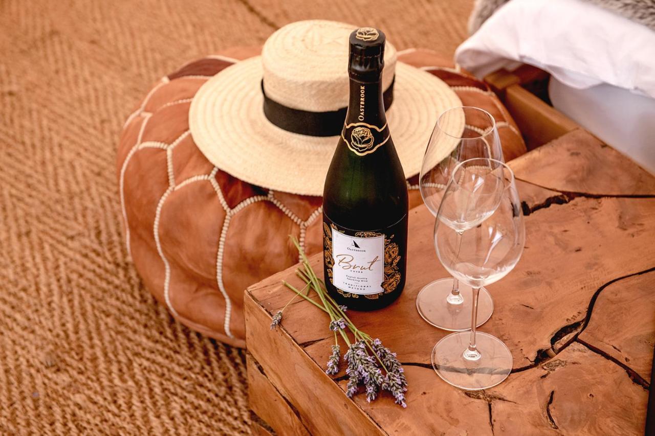 Hotel Oastbrook Glamping Bodiam Esterno foto
